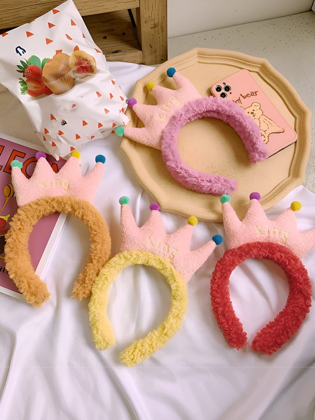 Женский Crown headband / tiara из ткани, ручной работы, в мультяшном стиле с геометрическим элементом дизайна