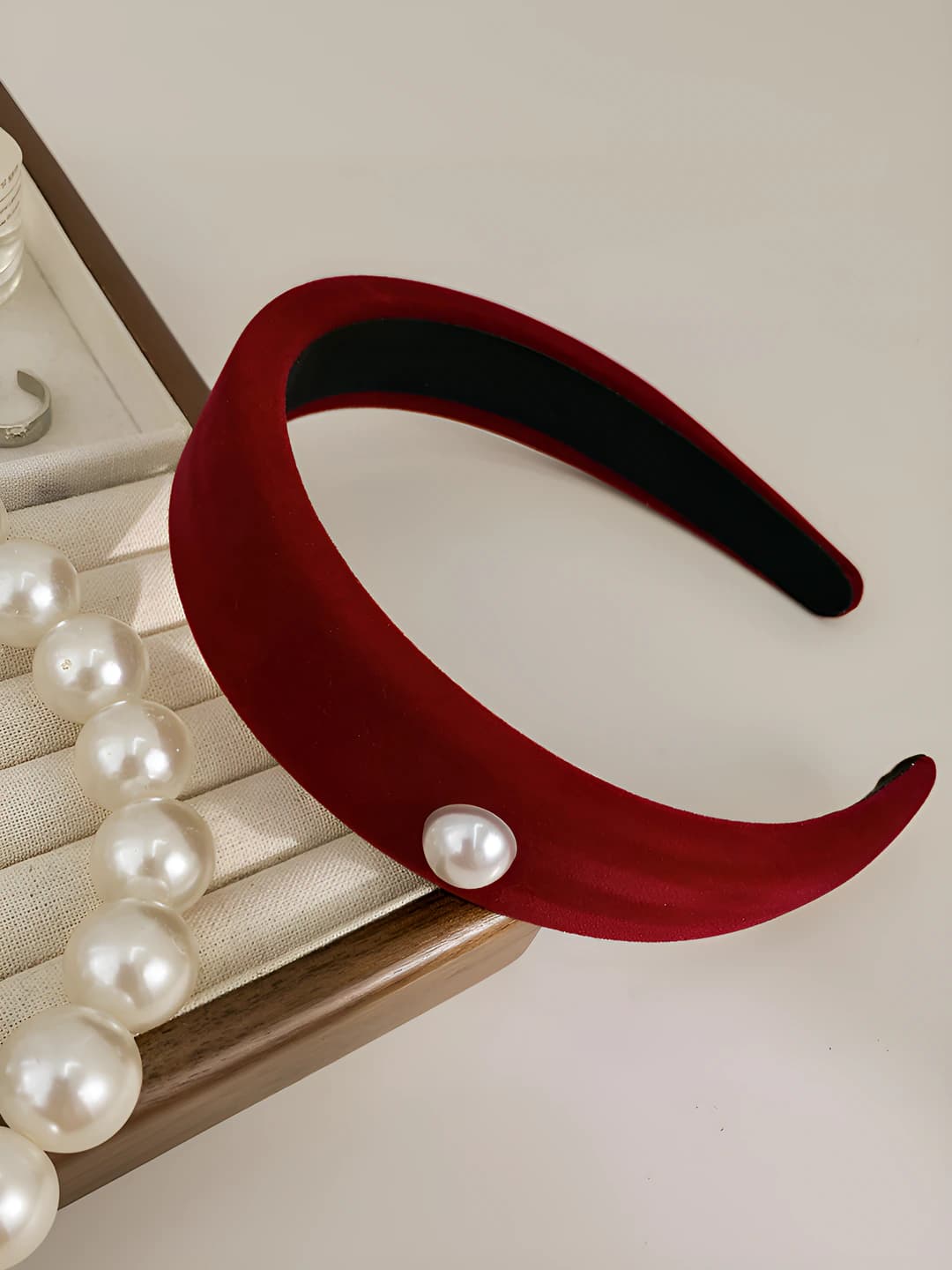 Red velvet single pearl