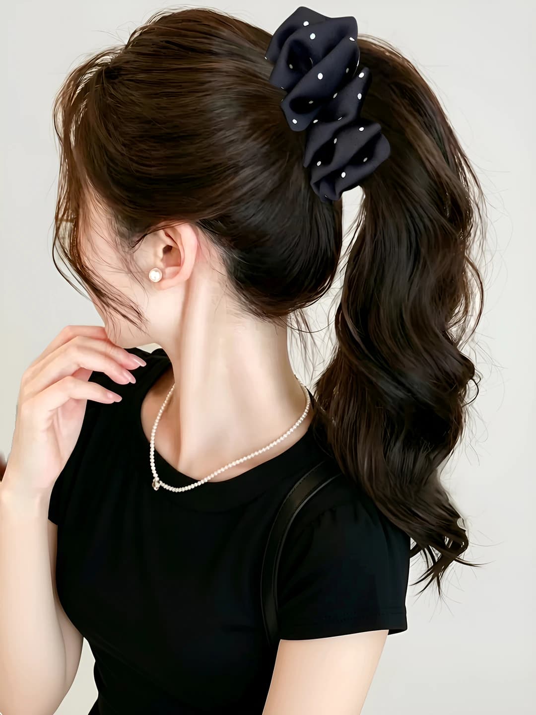 Black, polka dot, bubble, banana clip