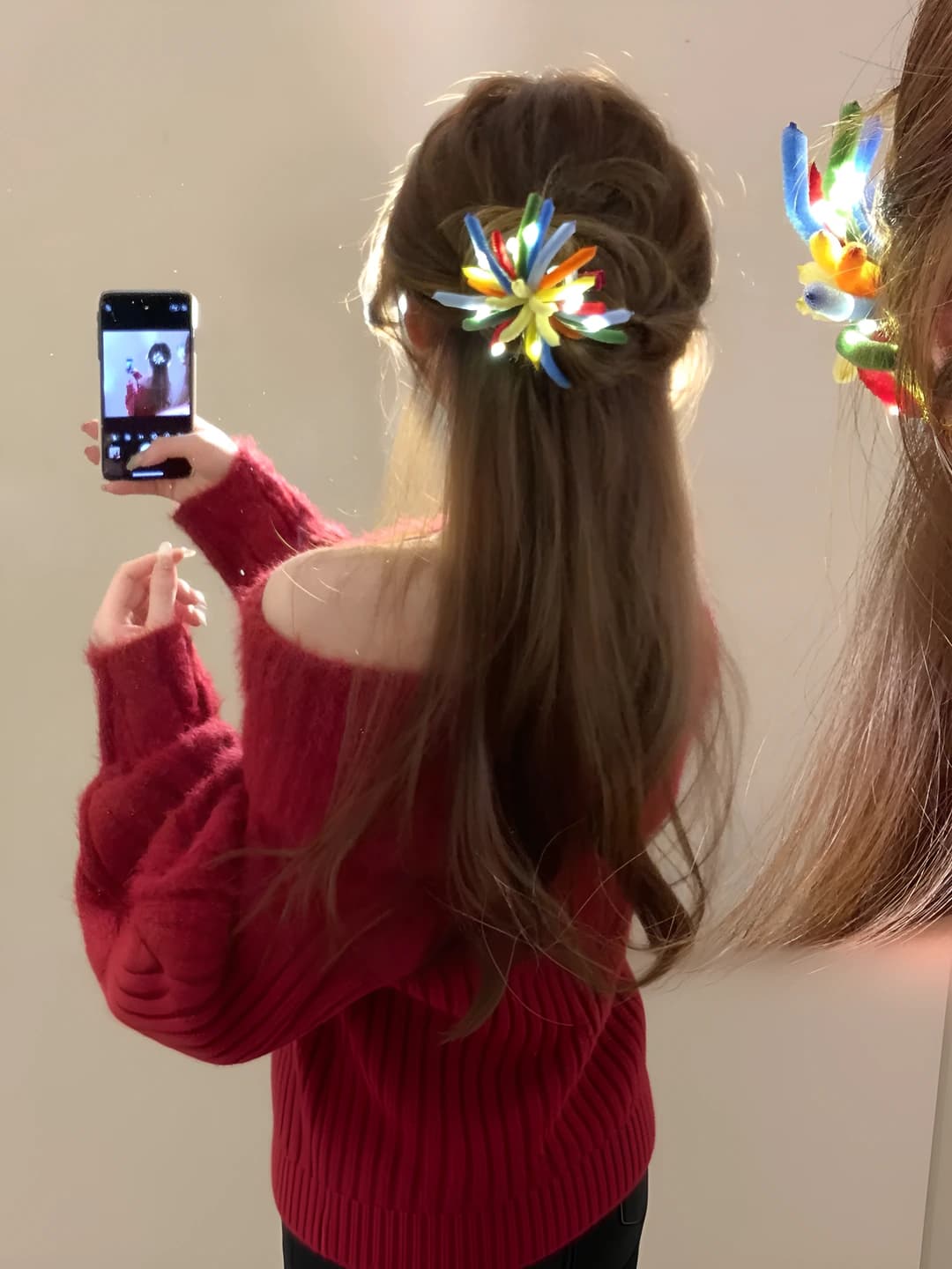 Women's hair clips and combs: colorful, glowing, firework-shaped hair clips, for holidays and New Year, side clips, ins style