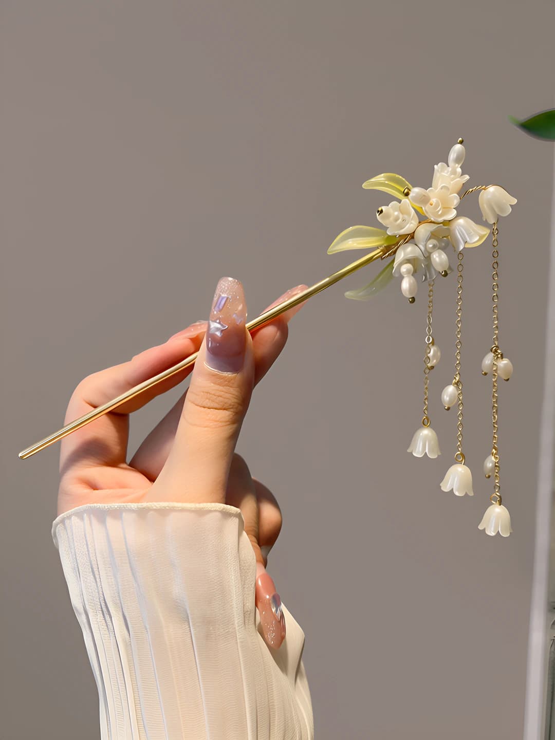 Lily of the valley tassel