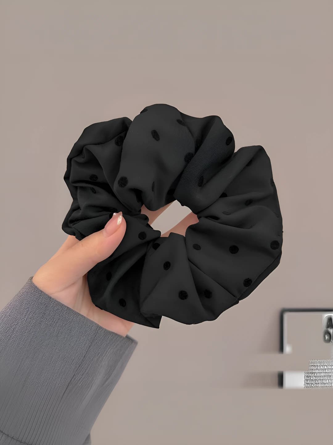 Black polka dot, 12 cm