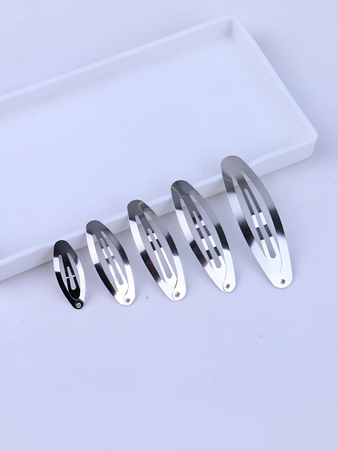 5cm oval silver