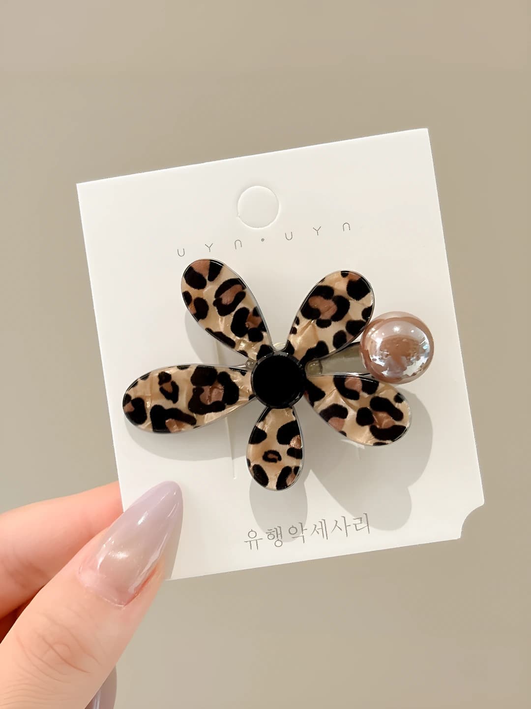 1# Leopard flower clip 1 pc ~6.5 cm