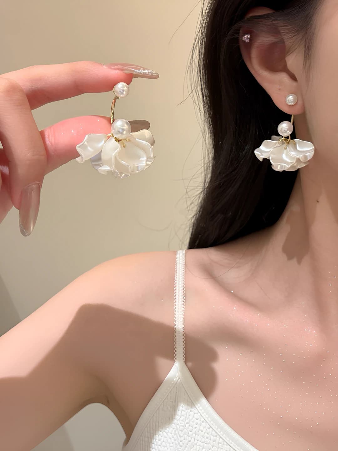 Pearl petal earrings