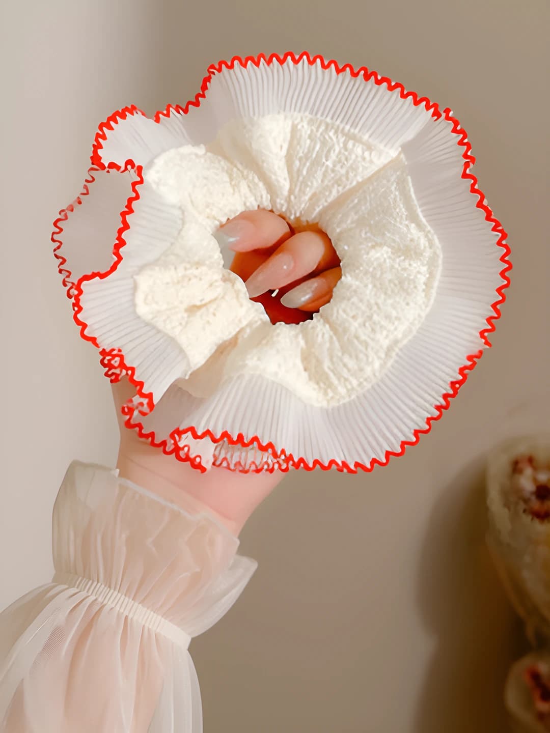 Double red lace ~16 cm