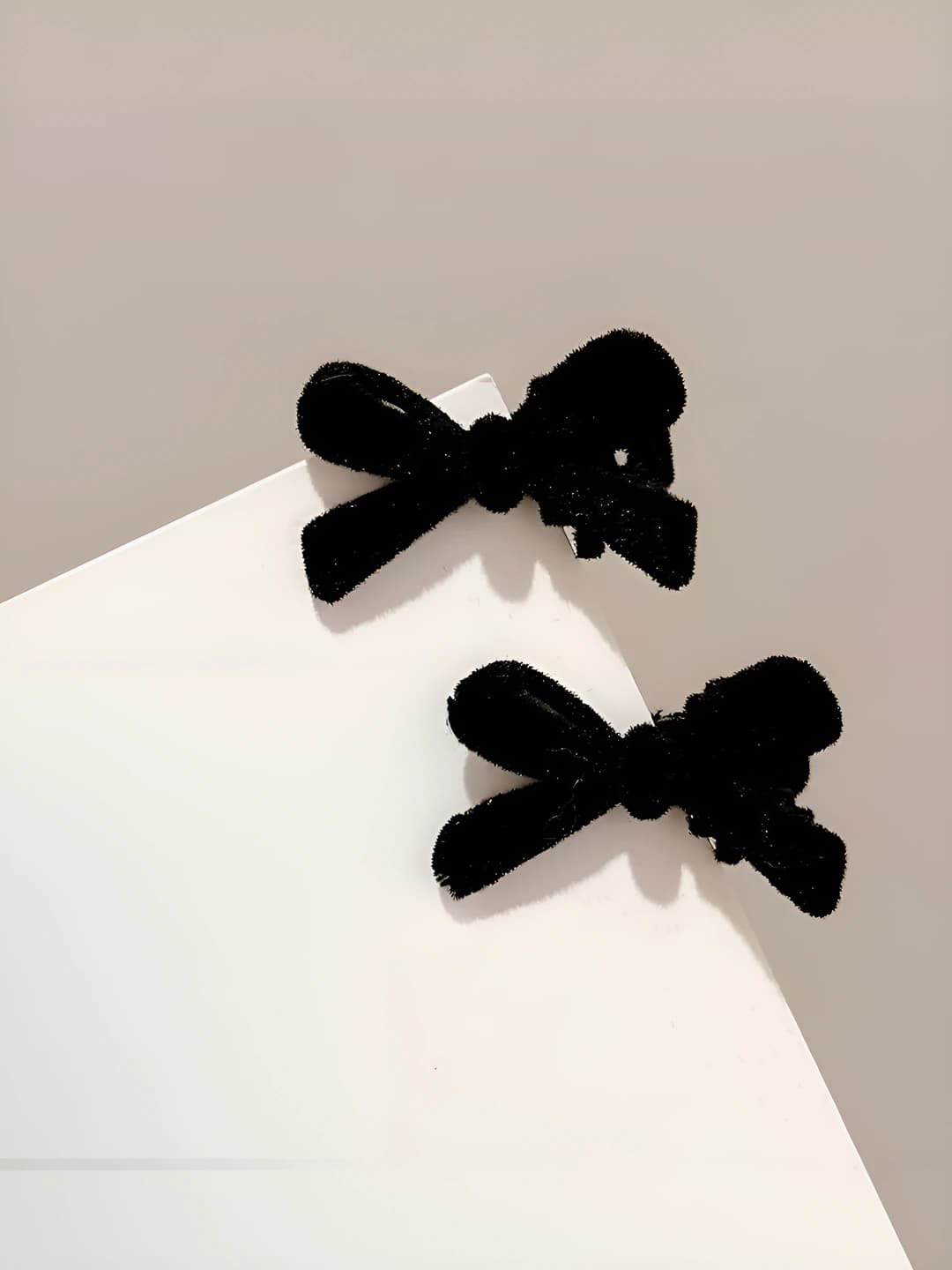 1#Alloy black double clip 1 pair