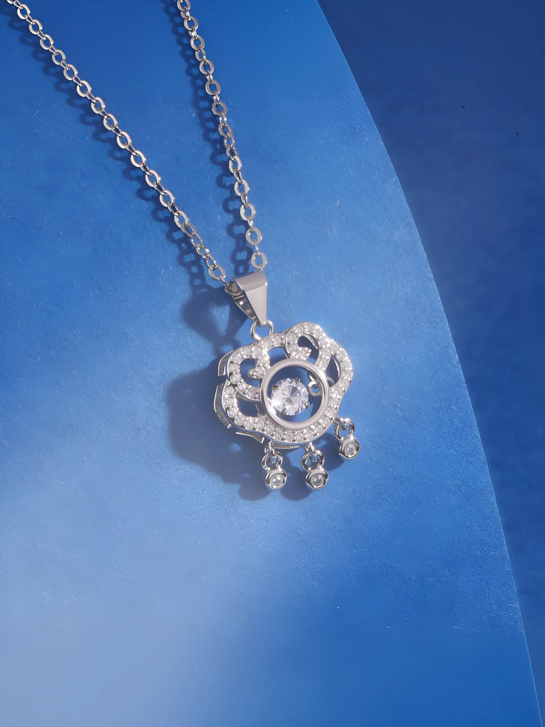 Women's pendant necklace with Chinese style lock design, copper and zircon, design element