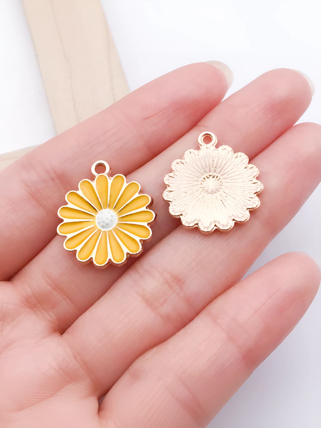 1 шт Жёлтый большой подсолнух 18x21mm-1.8g