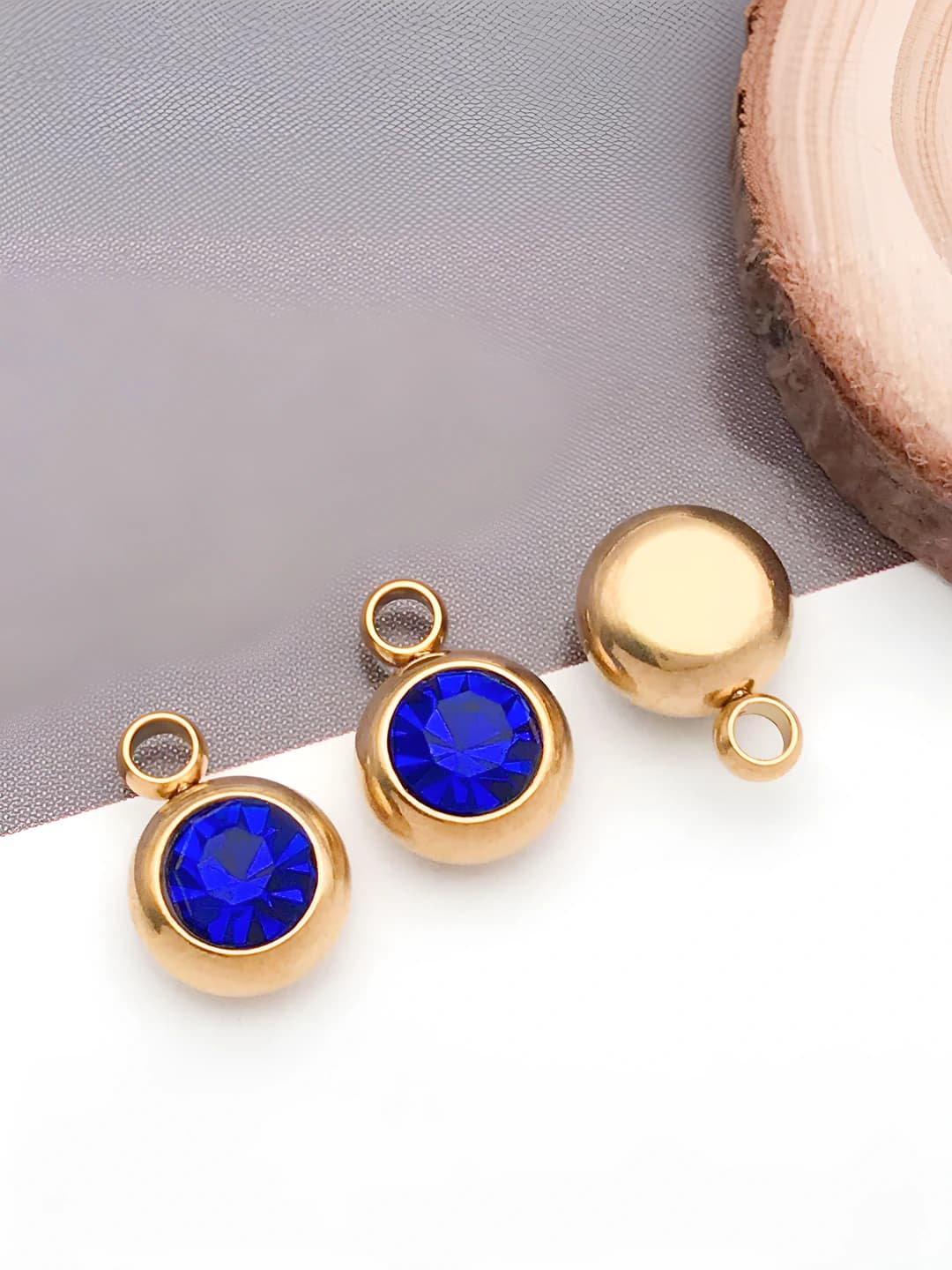 1 pc gold, 6x8.5x4mm, horizontal, 1.5mm, dark blue