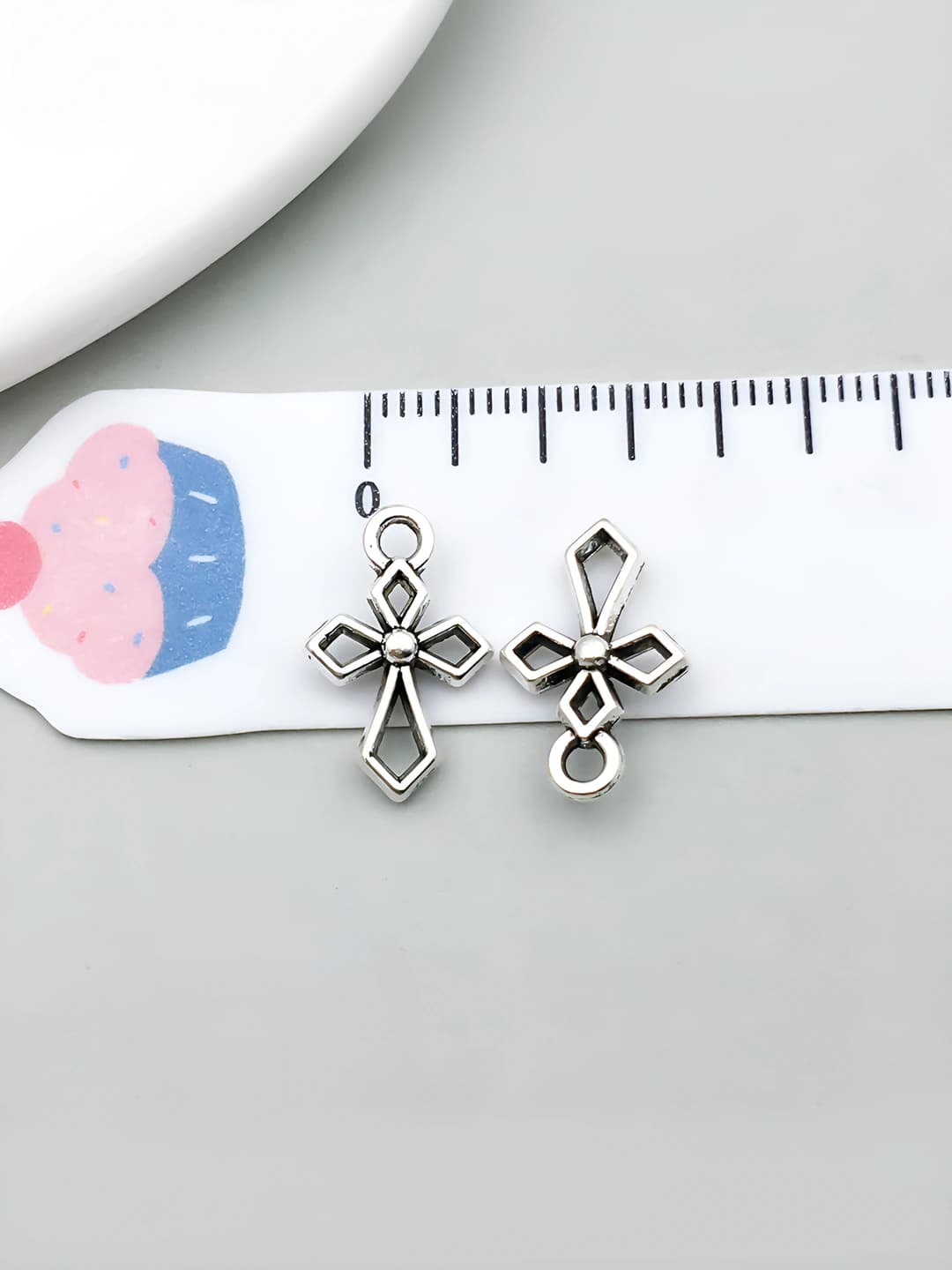 1 шт. старинный крест с вырезом 11x16mm-0.6g-18724