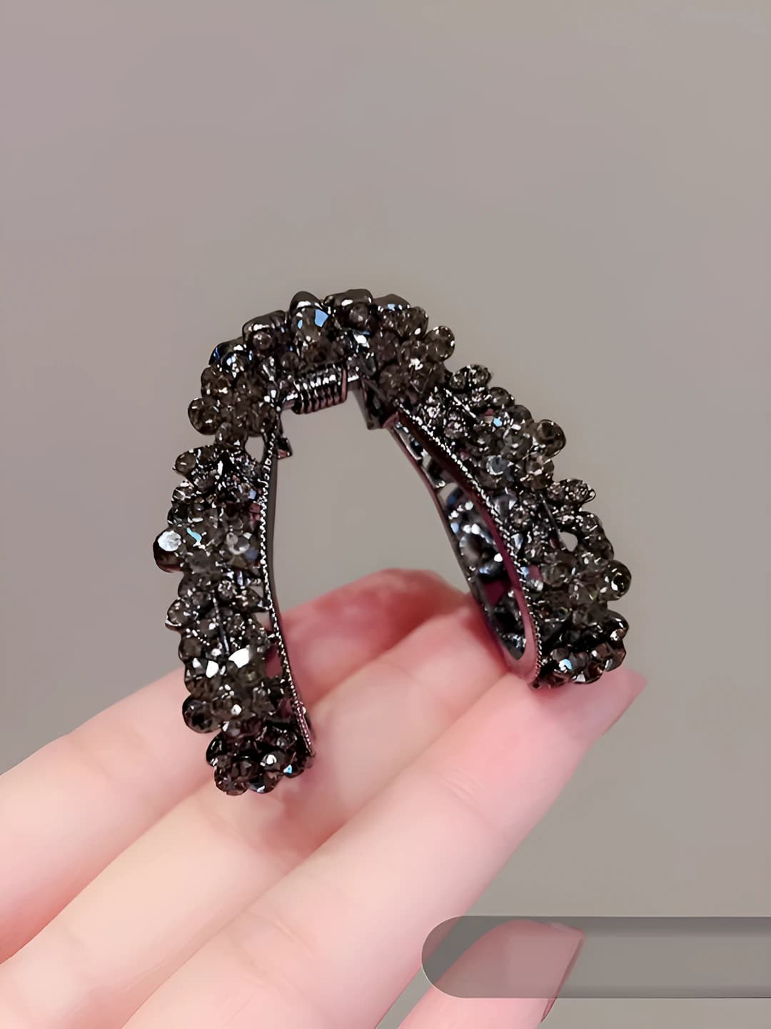 Zircon ponytail clip