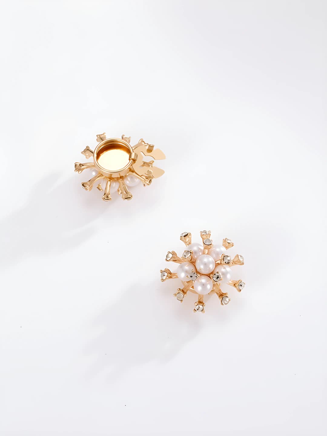 D3199 Pearl flower collar button