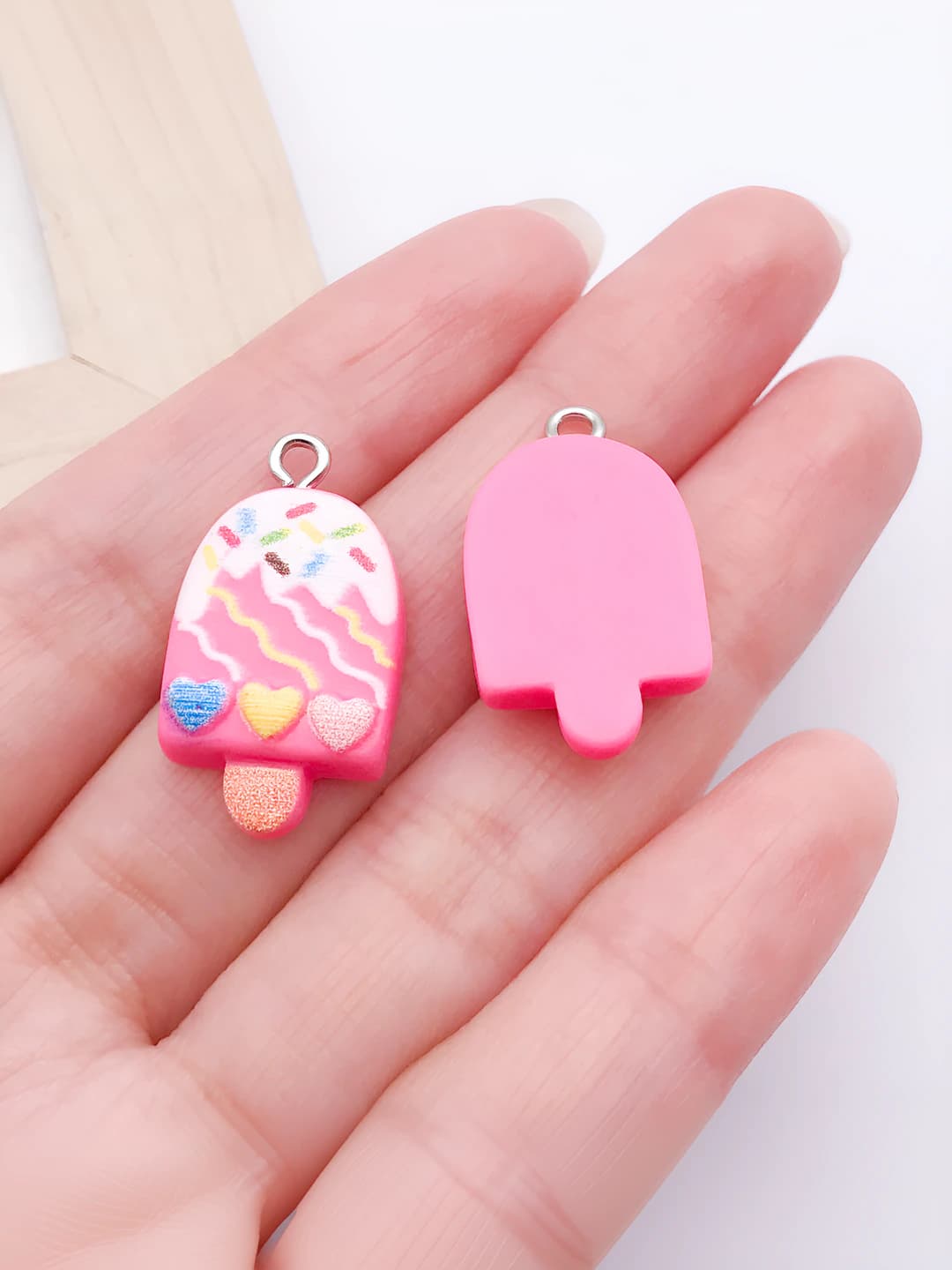 Rose red resin heart ice cream 25x14x5.5mm-1.35g