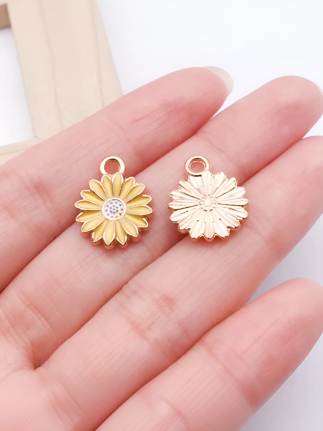 1 шт жёлтая эмаль маленький одуванчик - 13x16mm - 1.1g