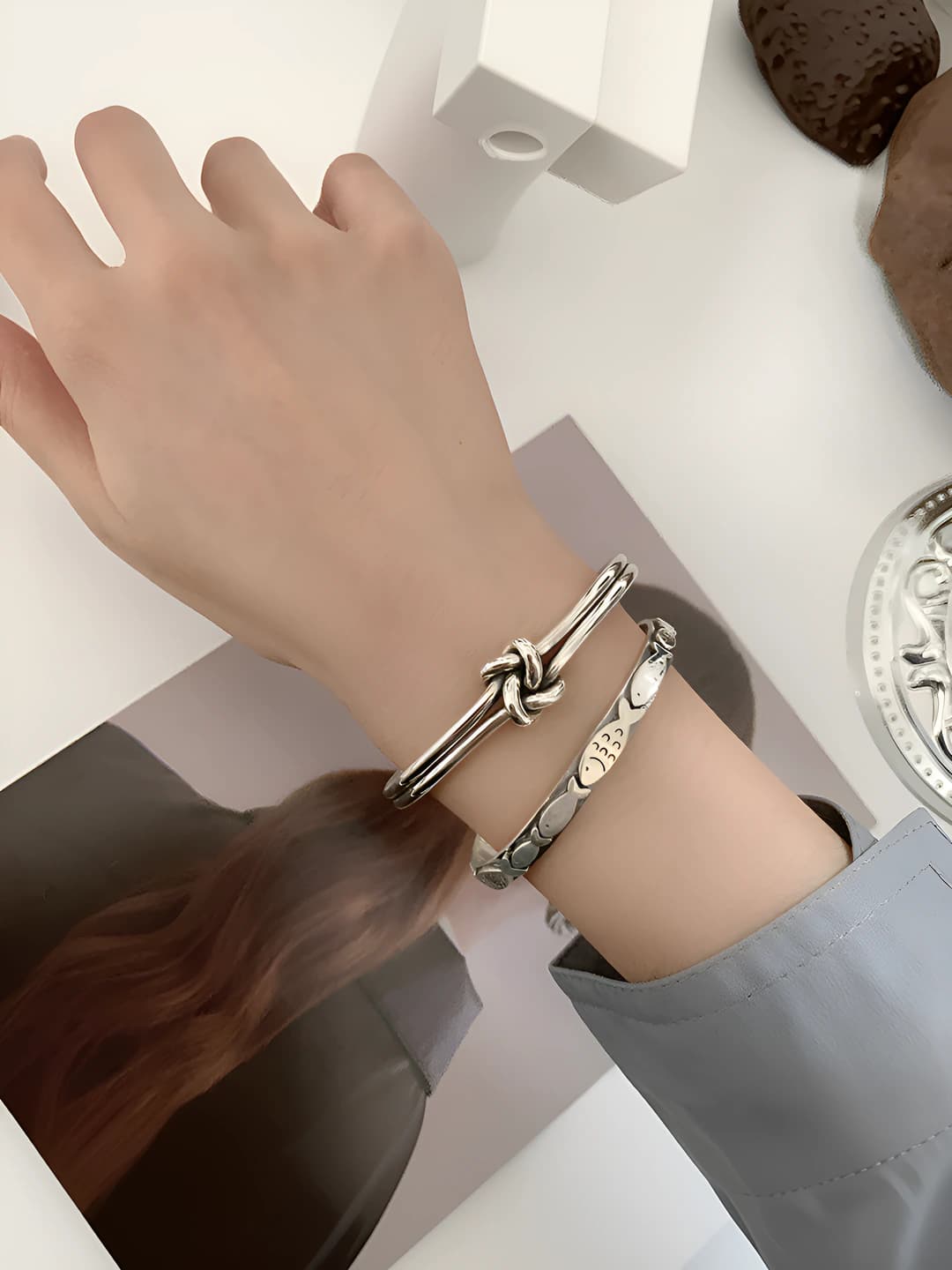 Women's retro style bracelet with antique silver finish and knot design
