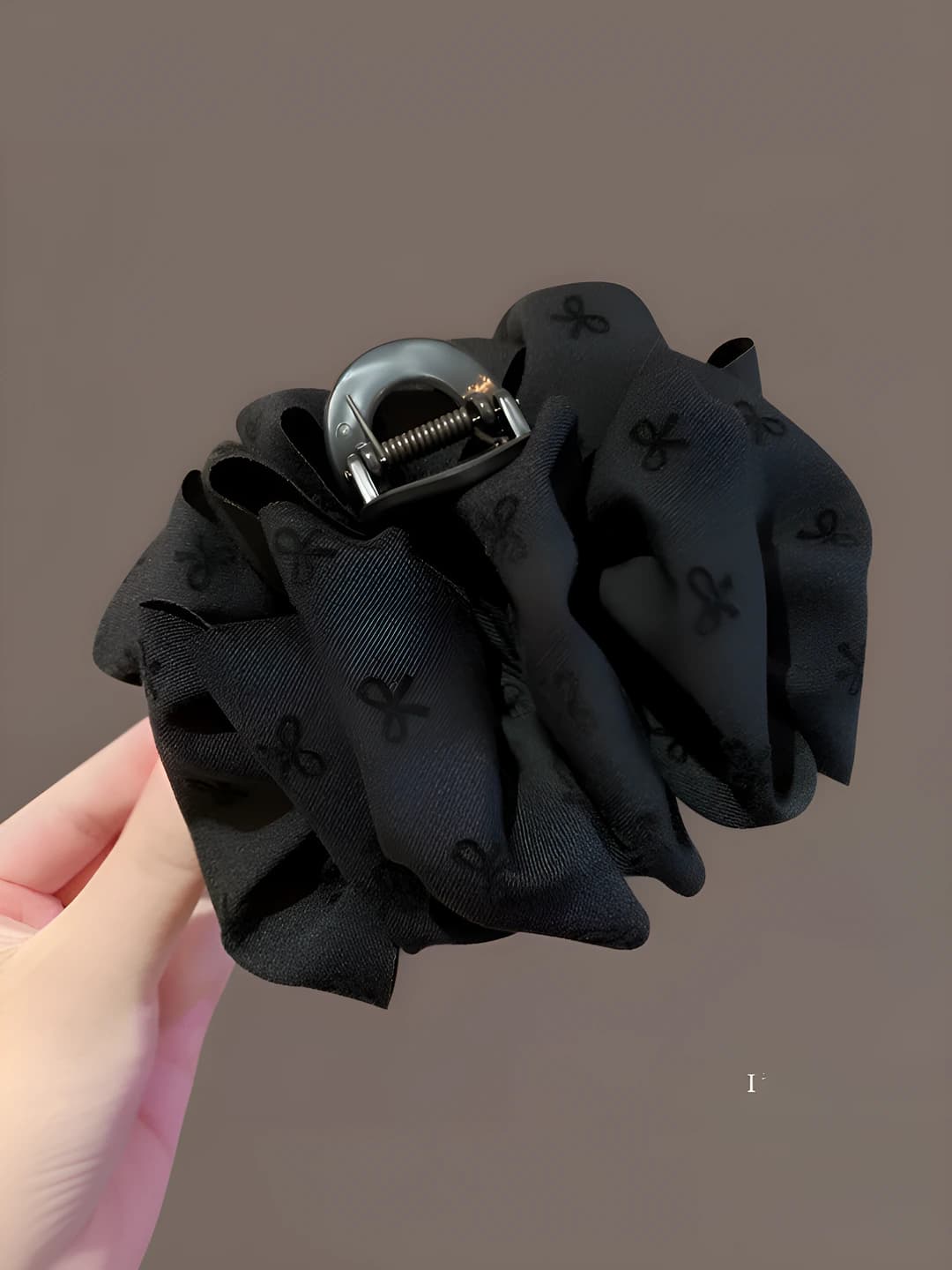 Black 13 cm