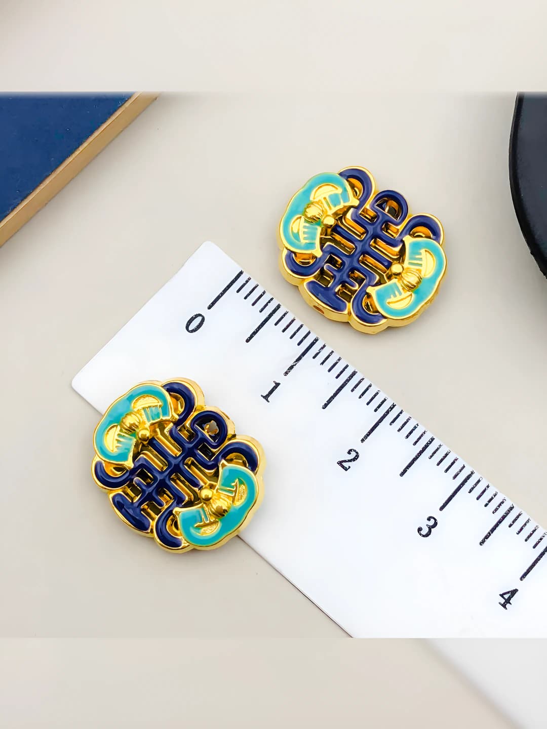 1 pc Teal gold Shou symbol 17x14mm-2.75g-1.5-22445