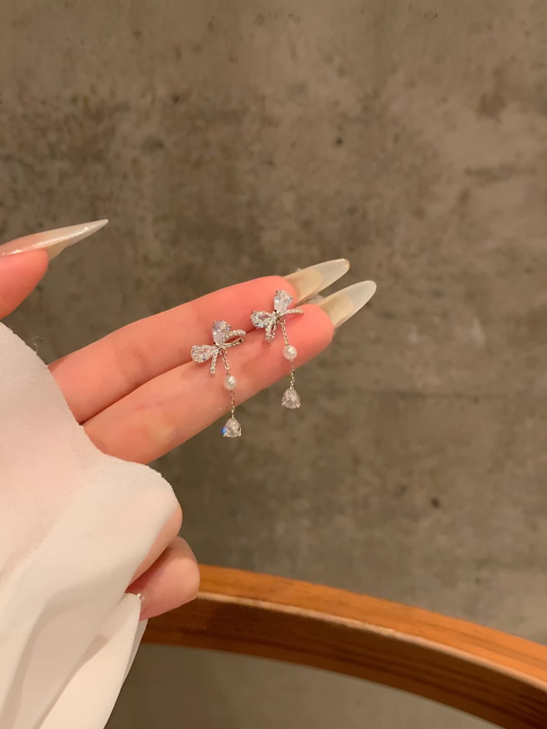 1# Zircon ribbon tassel earrings