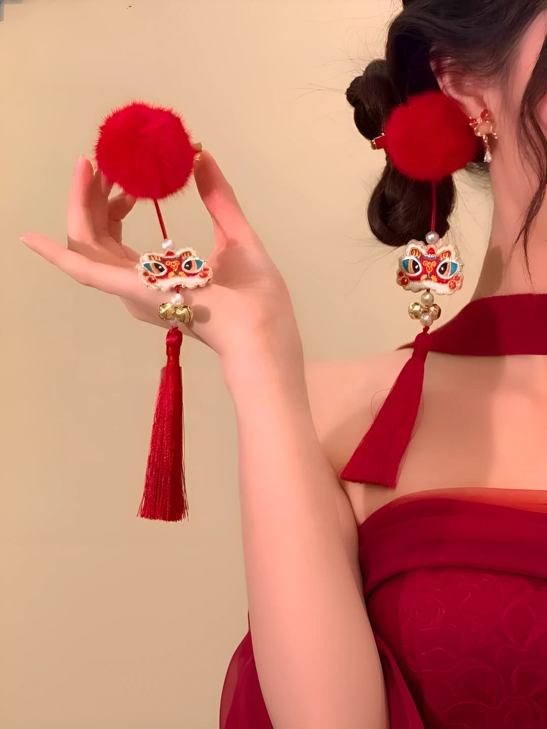 Women's hair clips and combs: Handmade retro style Chinese hair clips and combs with tassel and bow for autumn-winter