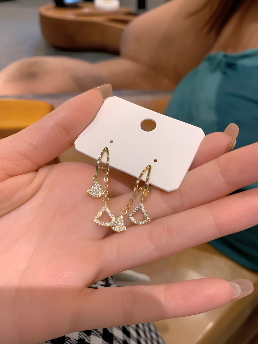 Zircon earrings