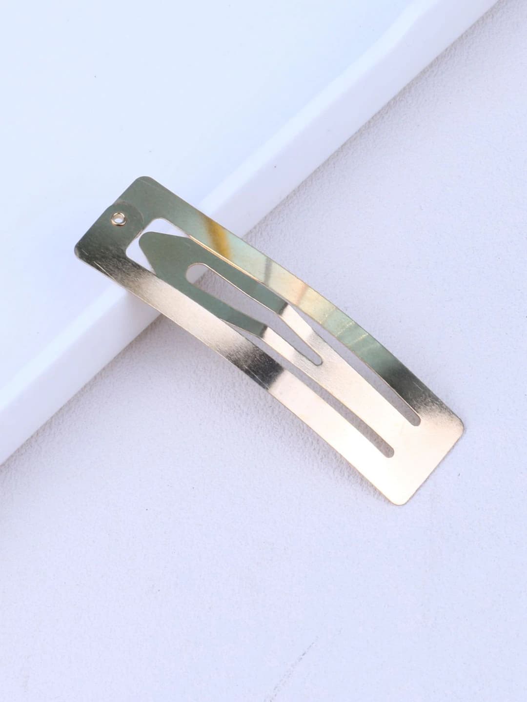 6 cm square gold