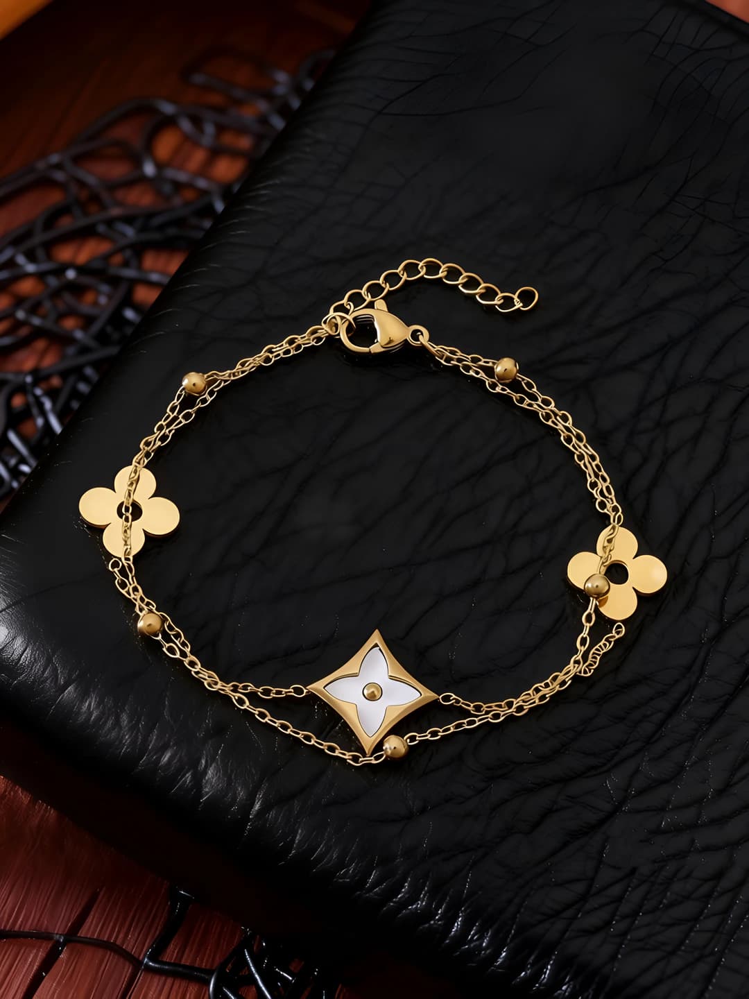 5530 square - Gold-white