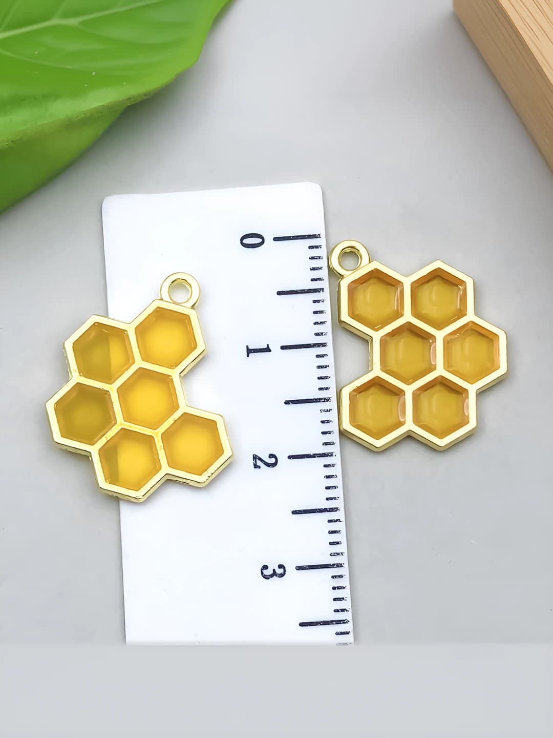 1 шт Светло-жёлтый двусторонний соты 17x21mm-0.95g
