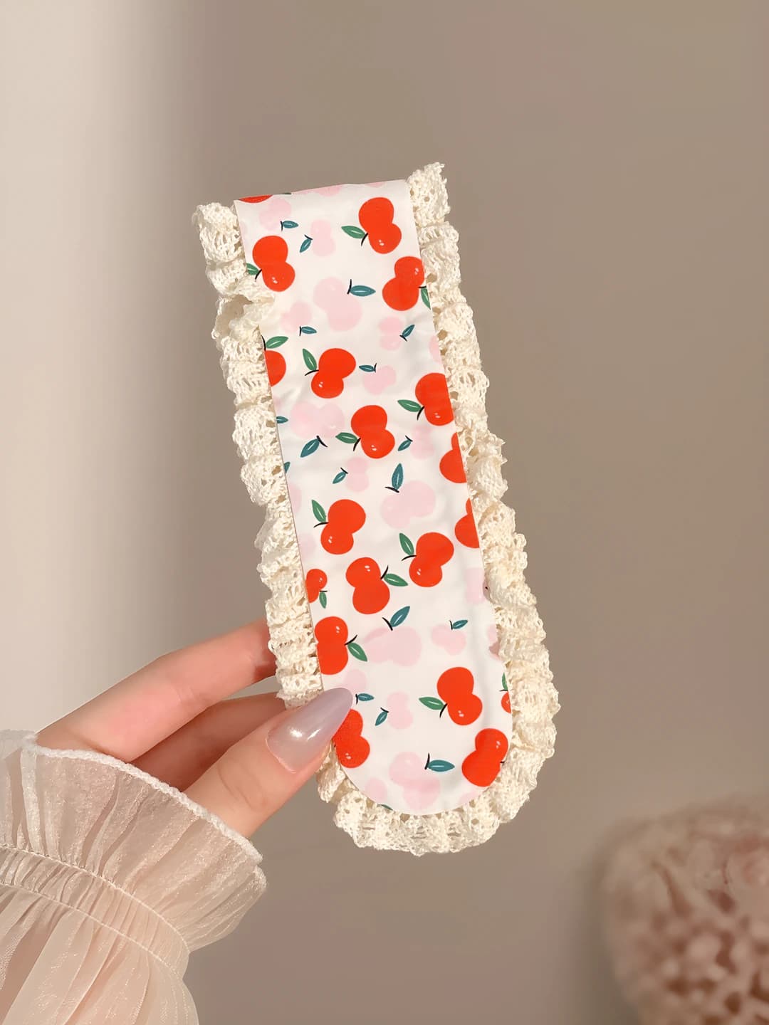 12# Маленькие вишни - 34.5*6.5 см