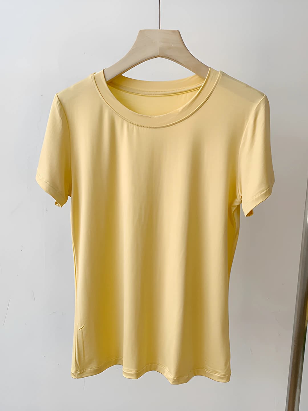 Goose yellow
