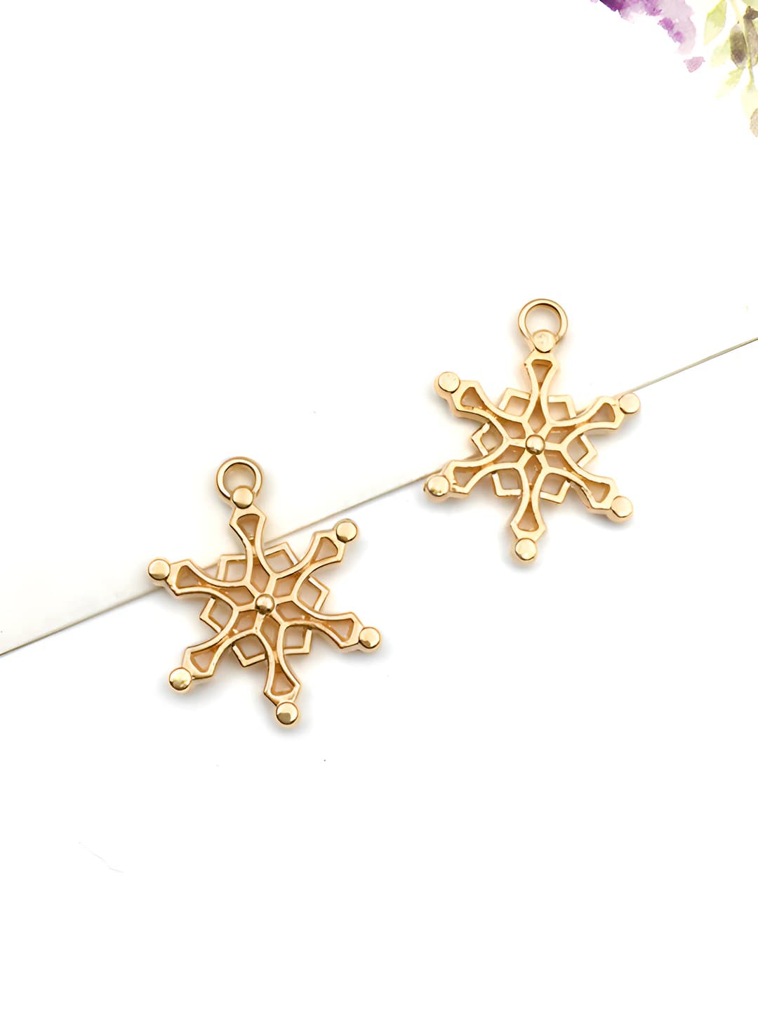 1 pc Christmas snowflake - 15x19mm