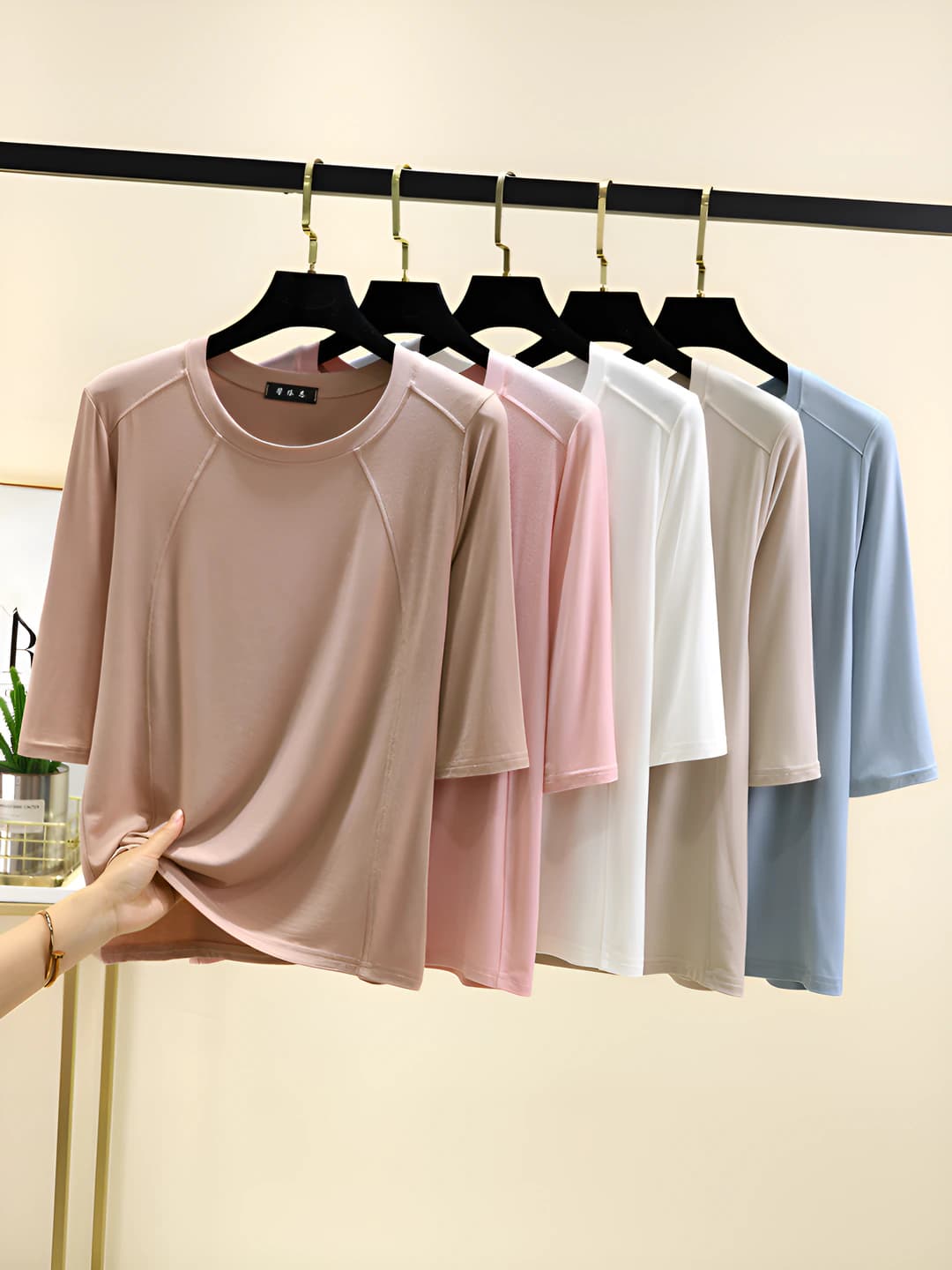 Women's modal t-shirt with crew neck, elbow-length sleeve and slim fit