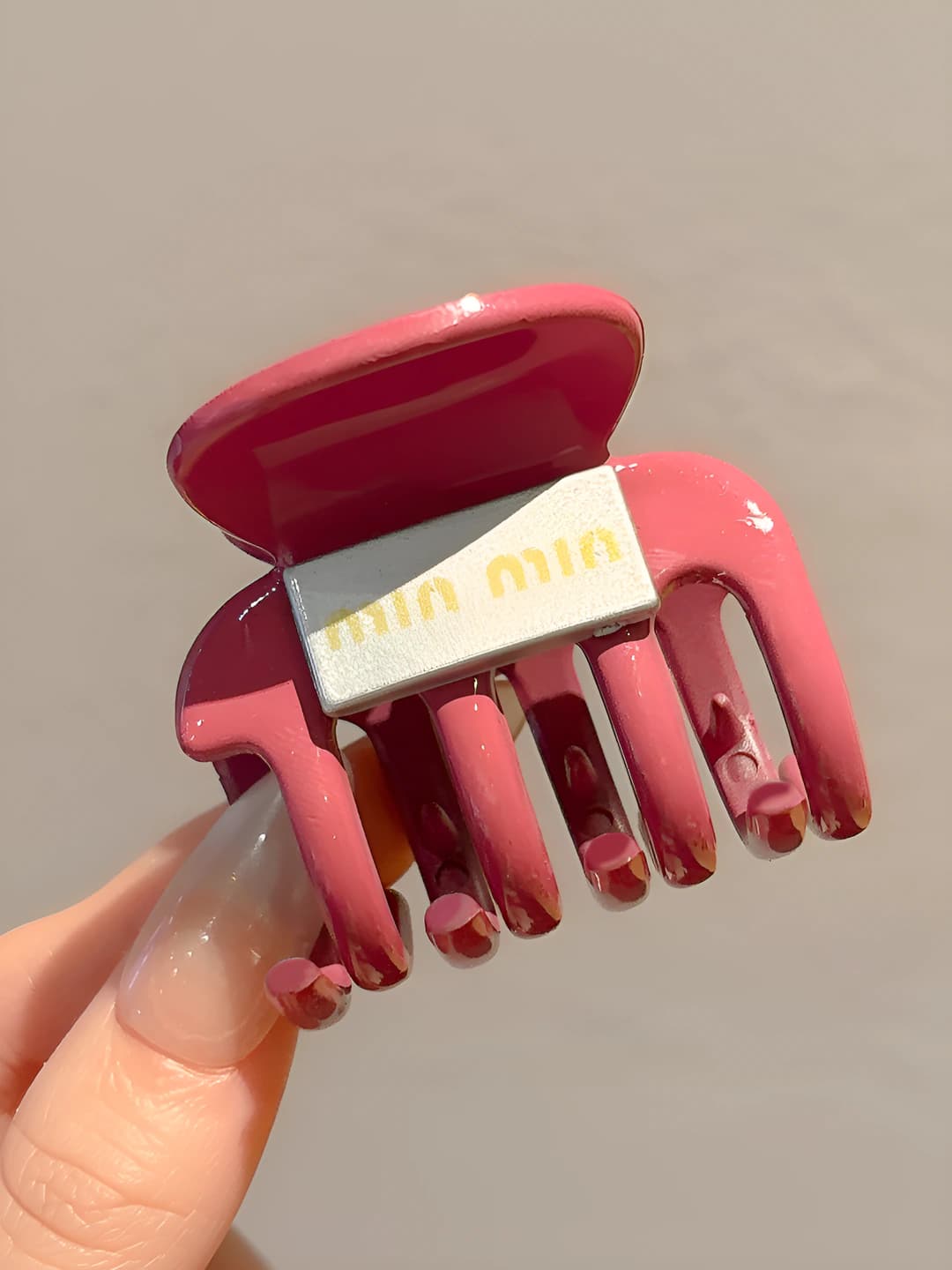 Miu letters rose-purple clip ~4.5 cm