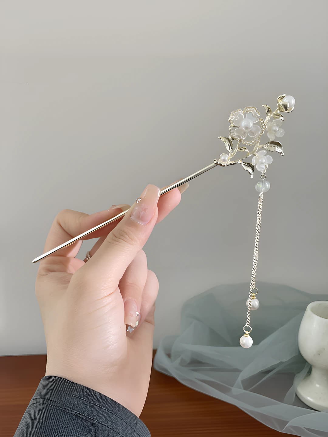 134# Rose tassel