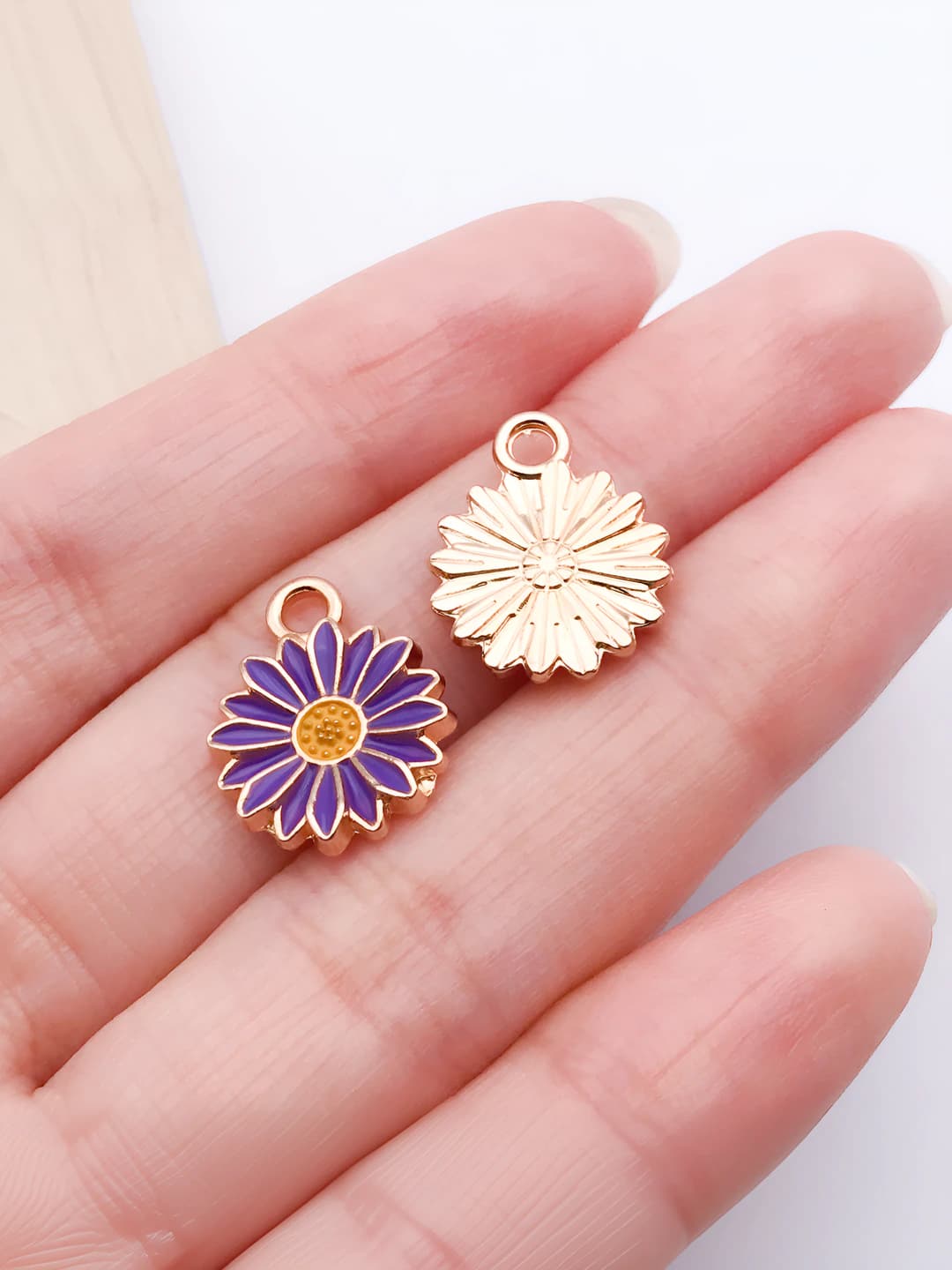 1 purple oil small chrysanthemum 13x16mm-1.1g-14786