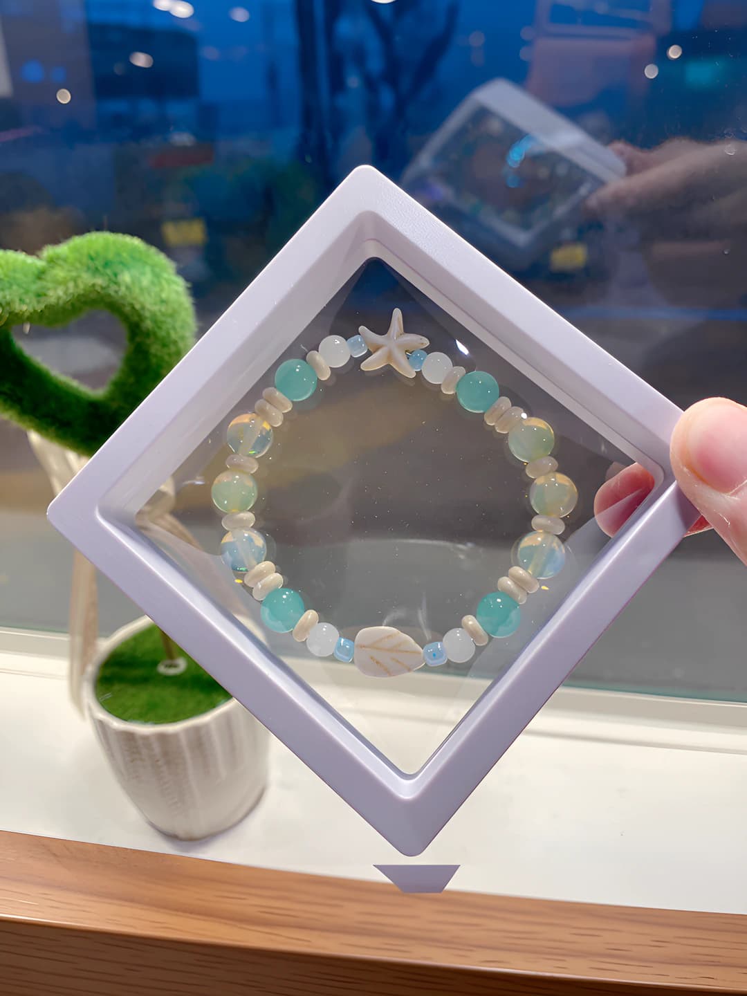 IR24 Starfish and leaf blue bracelet (box)
