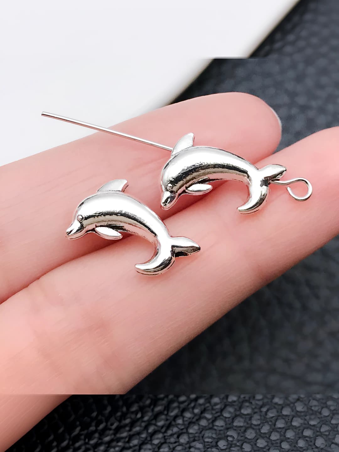 1 шт. старинное серебро морской дельфин, 6x14mm, 1.3g
