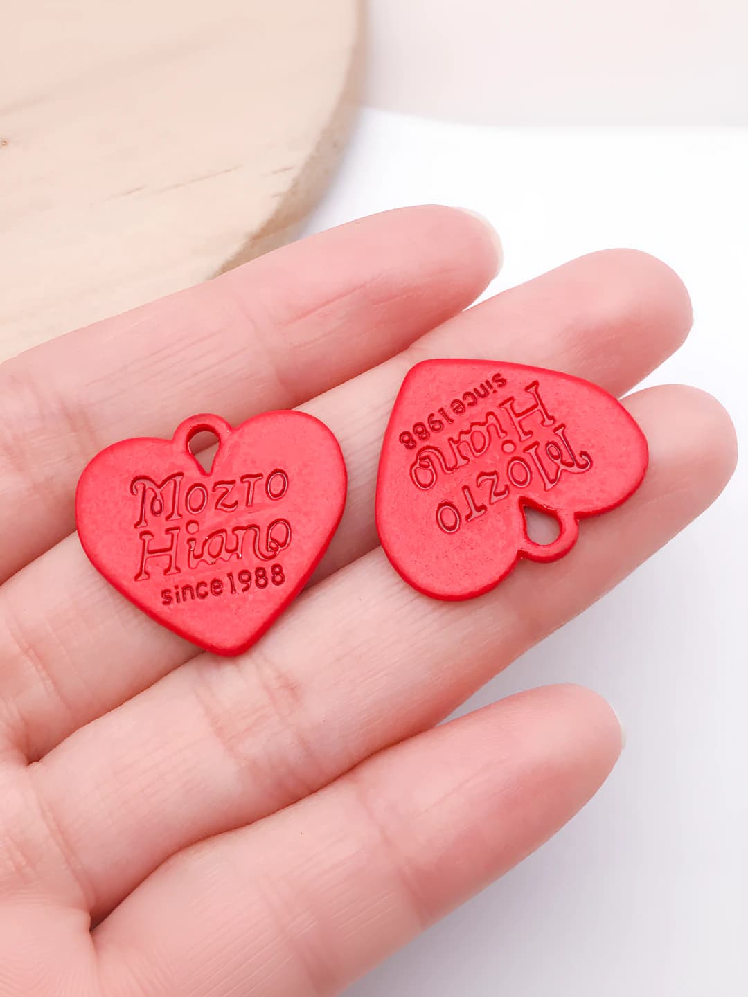 Двустороннее красное сердце 21x23mm