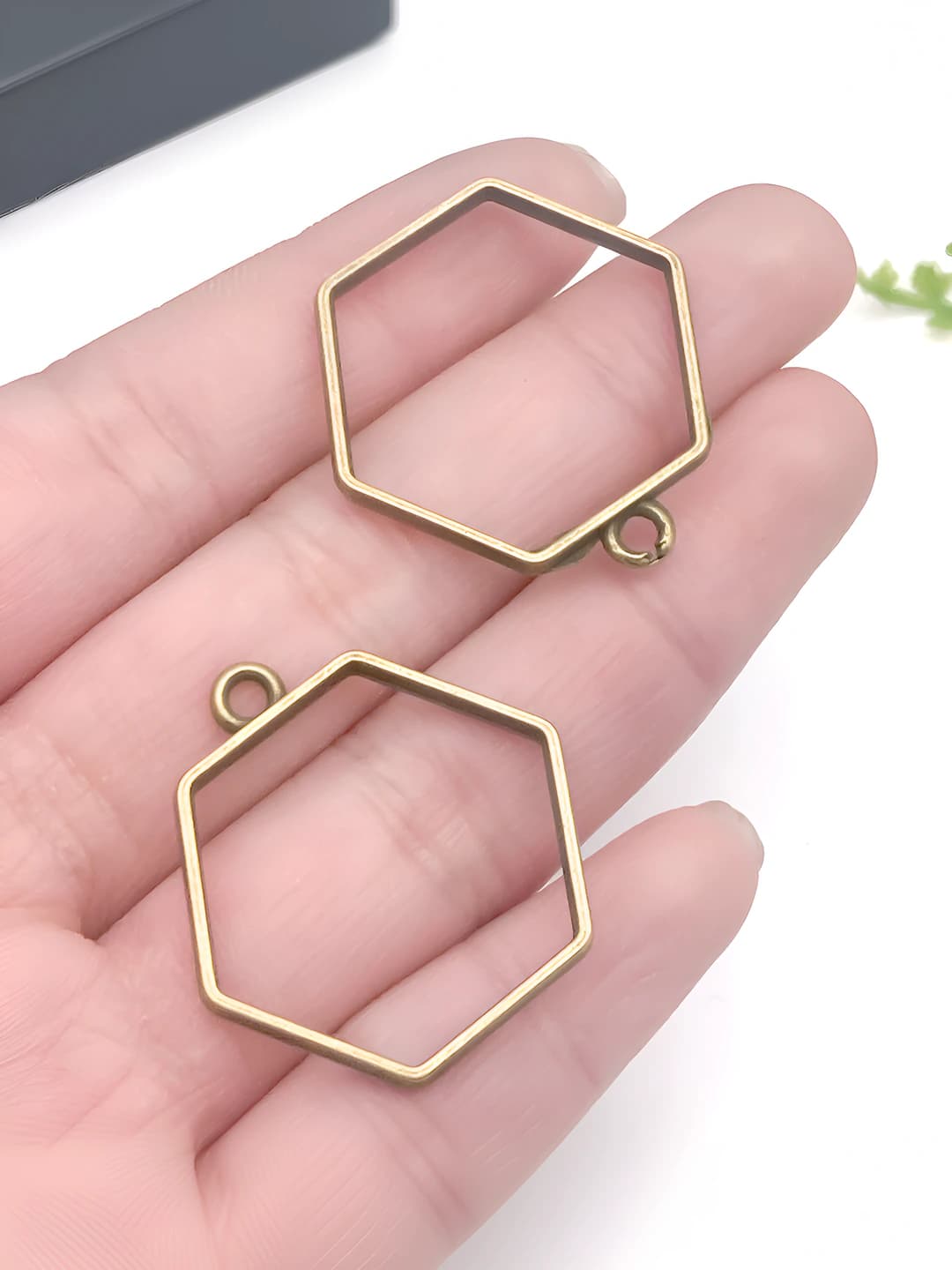 Бирюзовый шестиугольник 29x28mm-1.7g
