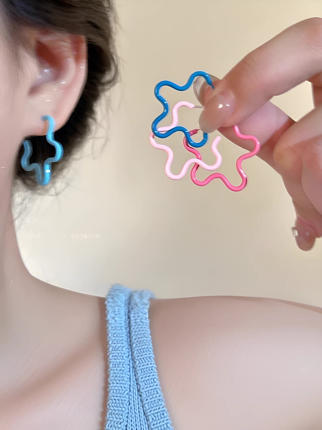 Women's earrings with blue gradient and small flowers, summer, sweet, Korean style, alloy, geometric shape, plating, circle, heart, double ring, C-shape