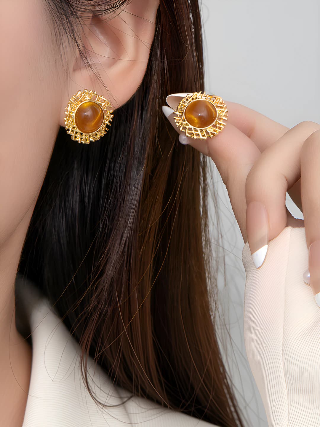 Women's metal braided Meillard style tiger's eye retro earrings