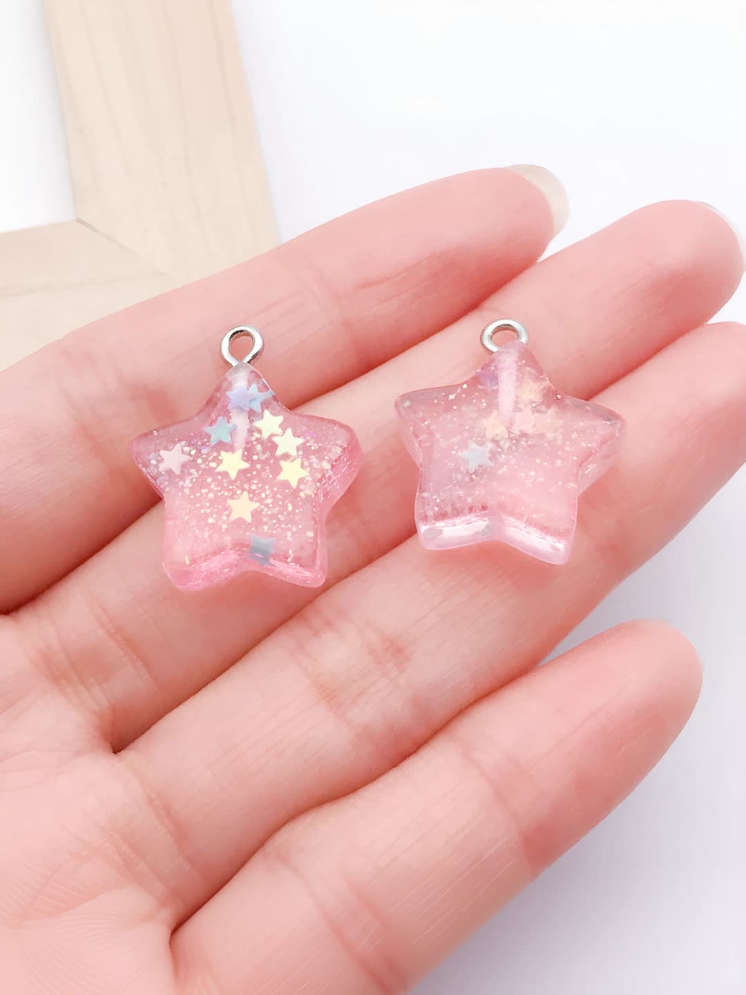 Clear pink star, 20x18x6mm