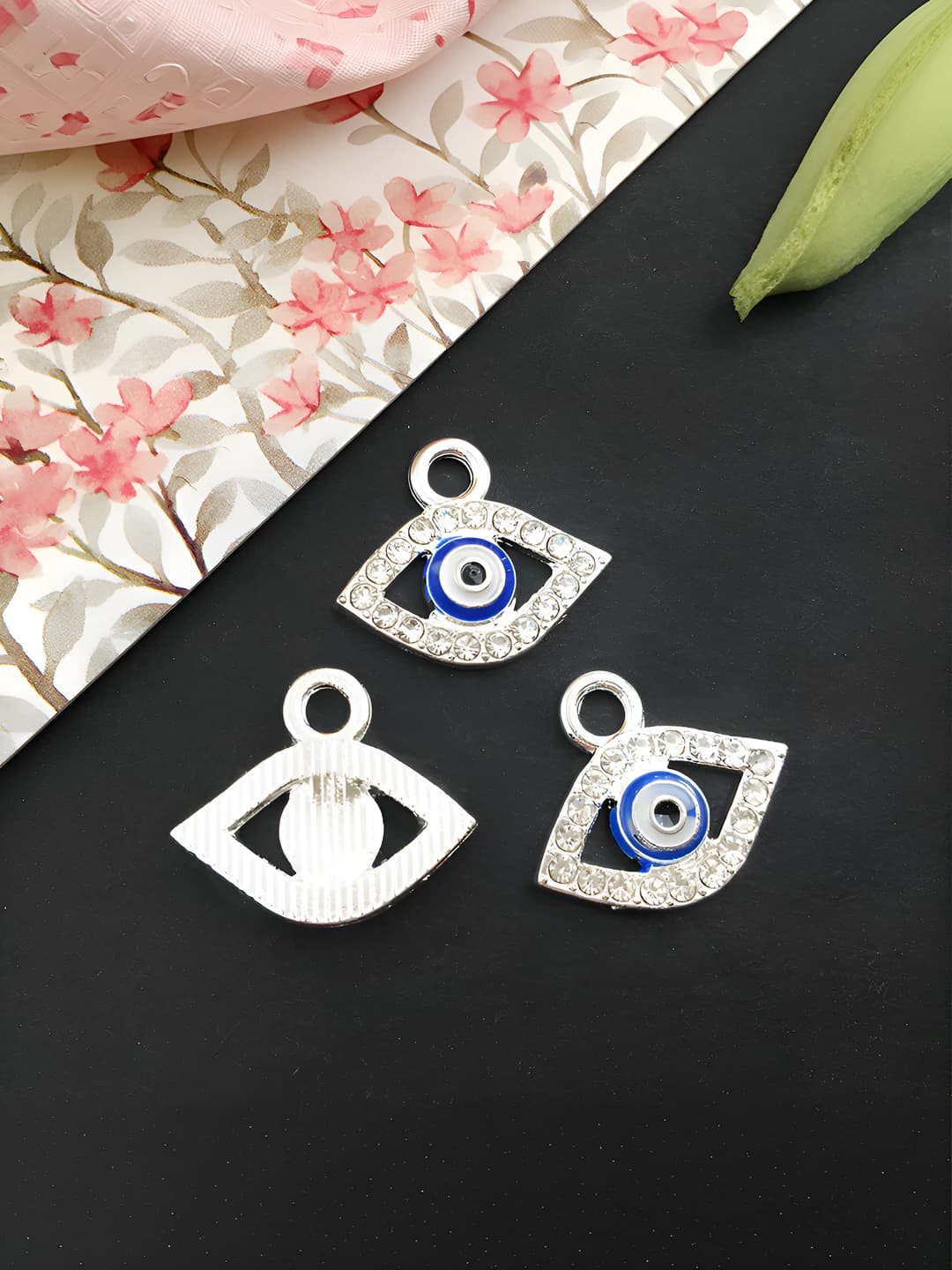 Яркое серебро глаз дьявола 14x16mm