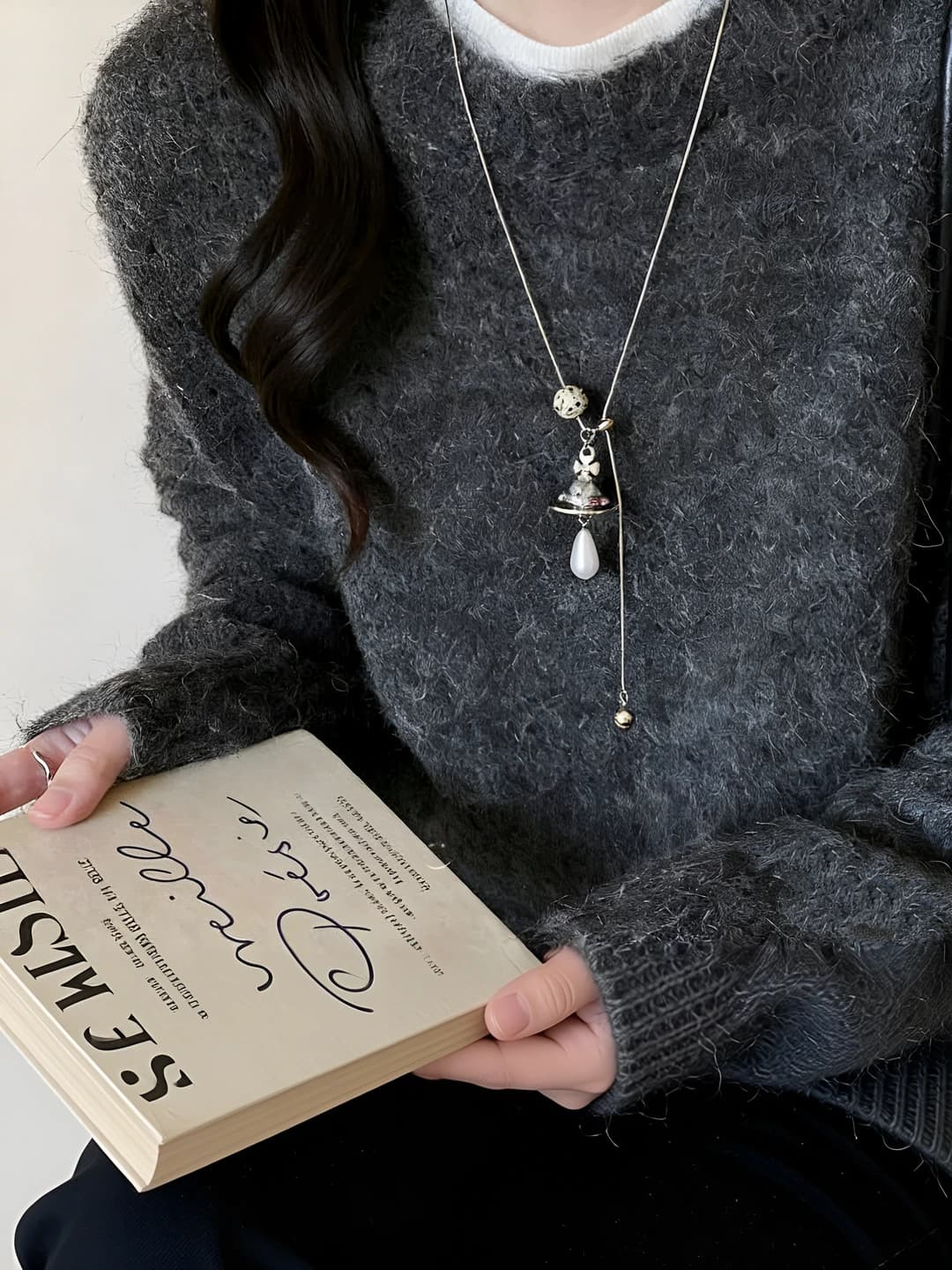 Silver planet pearl adjustable necklace