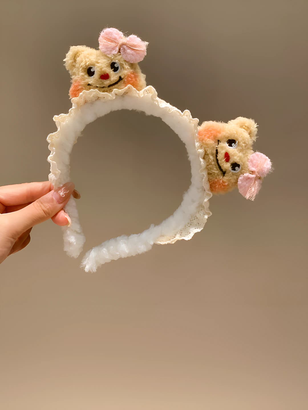 White lace two bears
