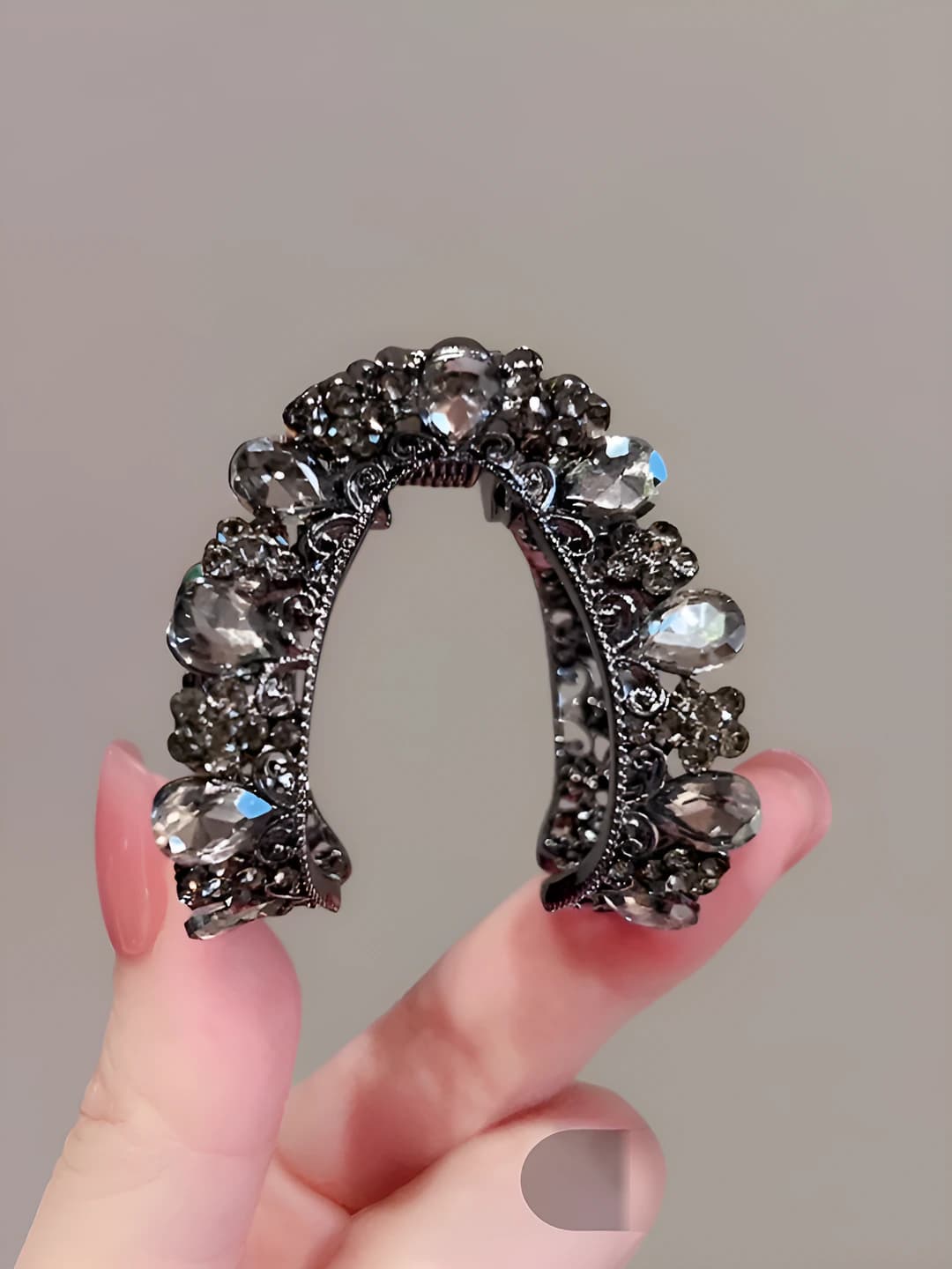 Sparkling diamond ponytail clip
