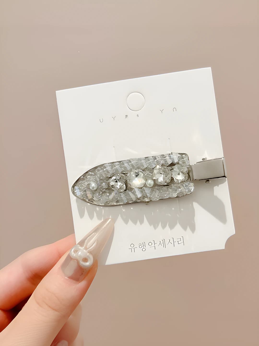 Oq kristal, 6.8 sm
