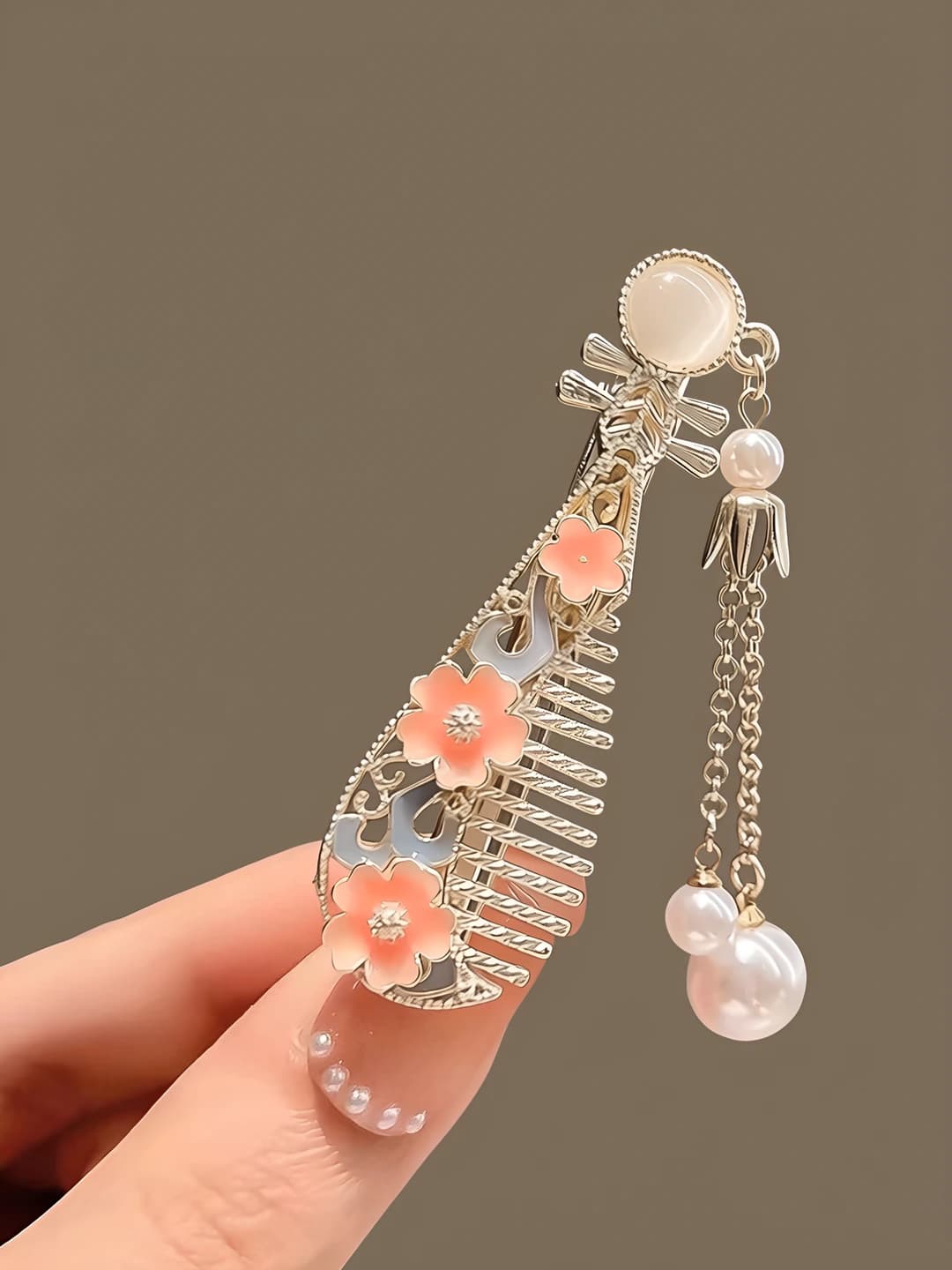Vintage style pink floral pipa