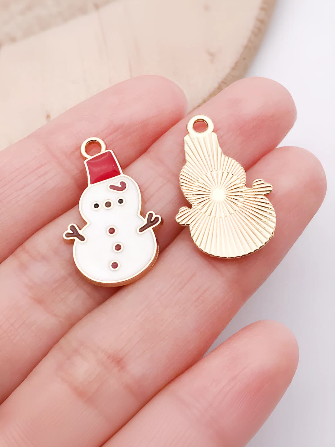 1 pc red-white Christmas snowman 23x14.5mm-1.1g