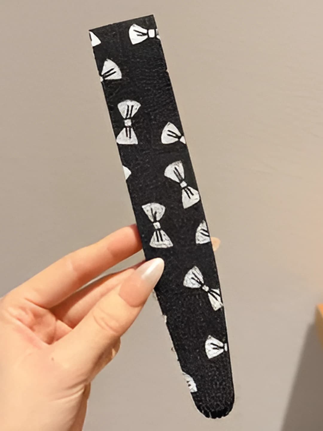 4# Black bow, ~36*3cm